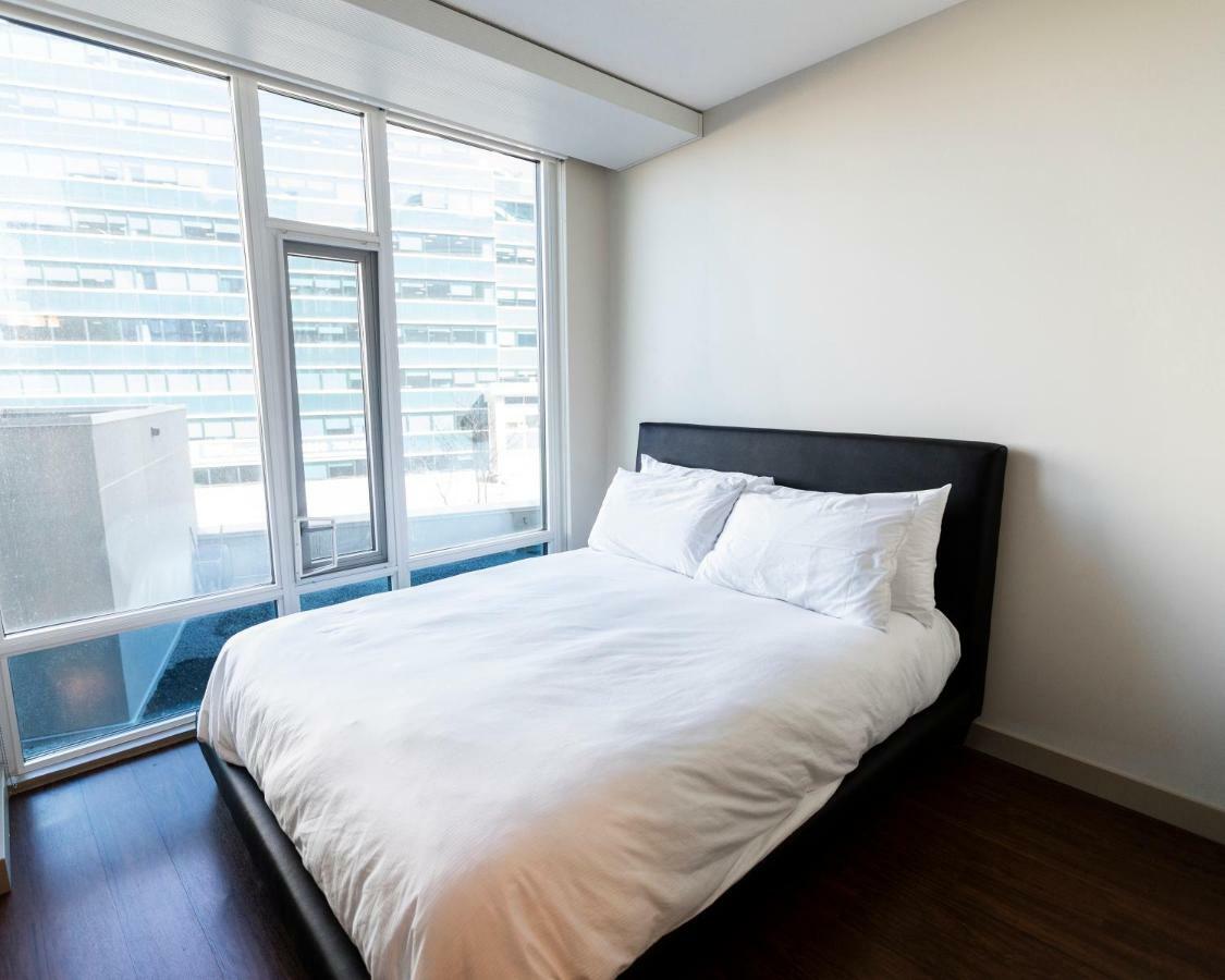 Mayfair Luxe Suites Premium By Corporate Stays Эдмонтон Экстерьер фото